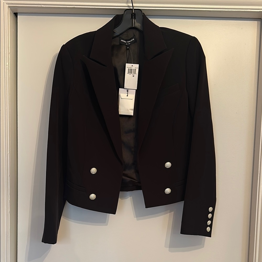 Generation Love
Olivia Crepe Cropped Blazer size M in Black